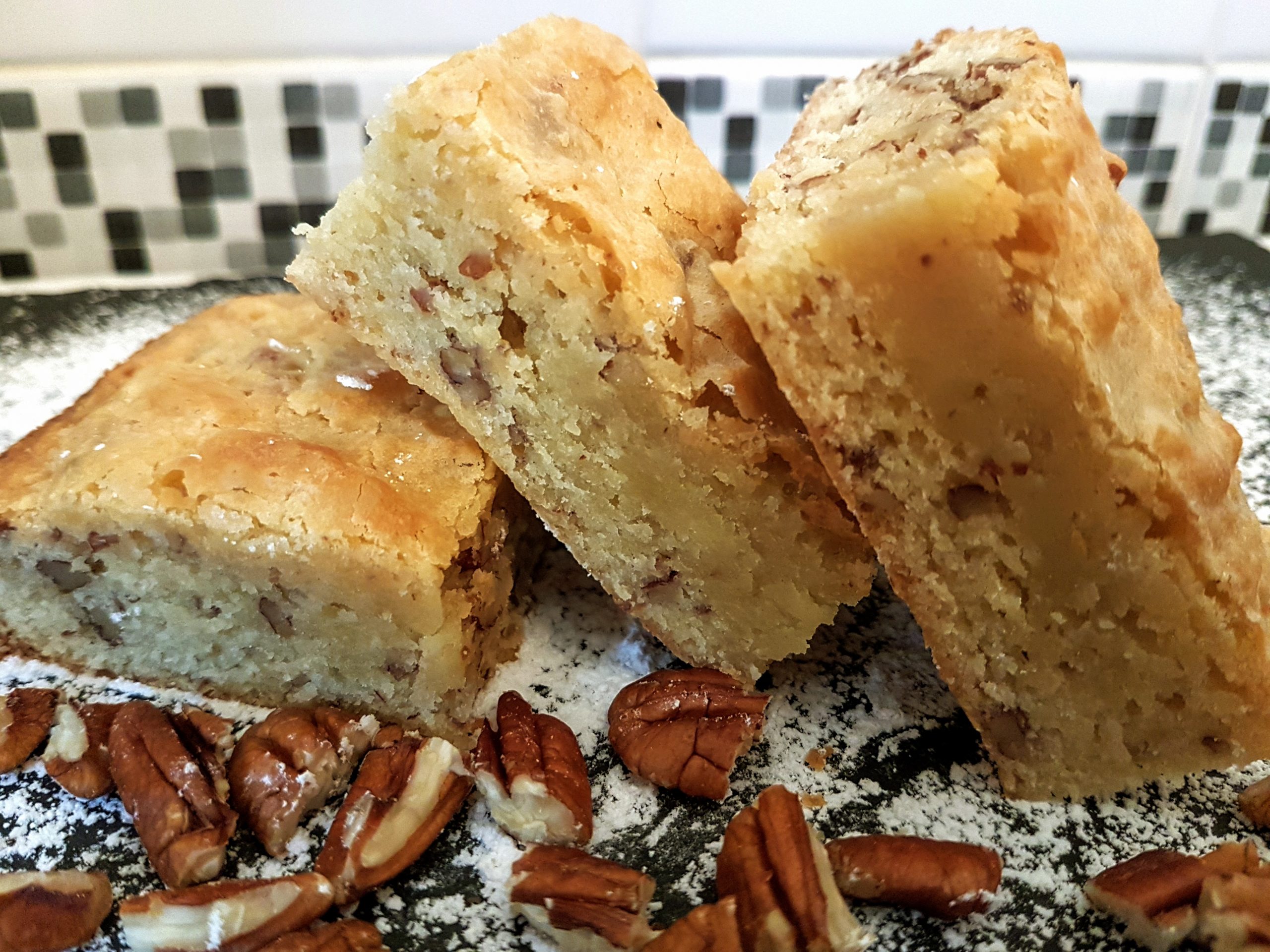 Pecan Blondie